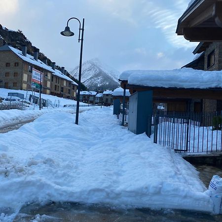 Chalet Casa La Cumbrecita En Пантикоса Экстерьер фото