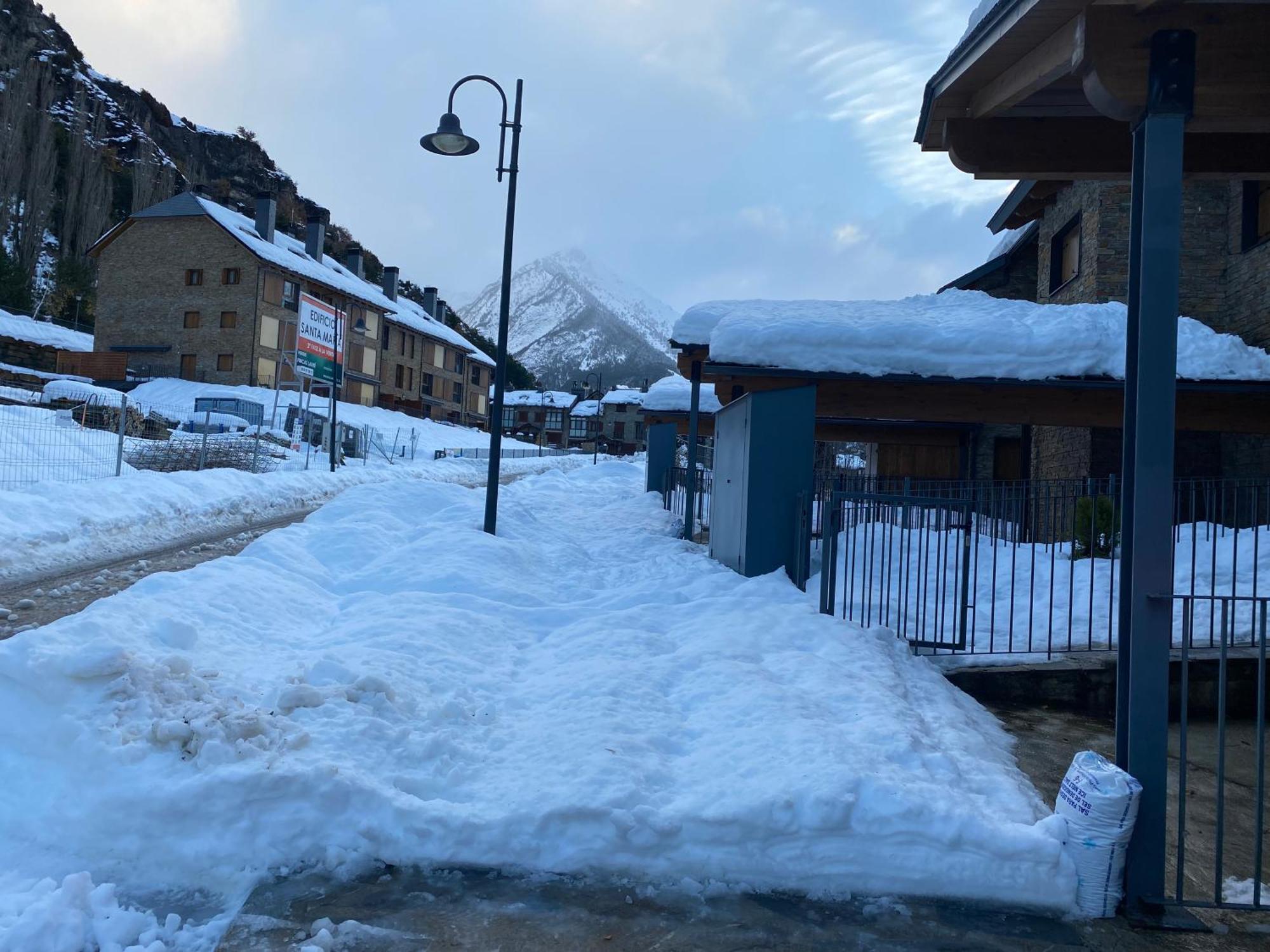 Chalet Casa La Cumbrecita En Пантикоса Экстерьер фото